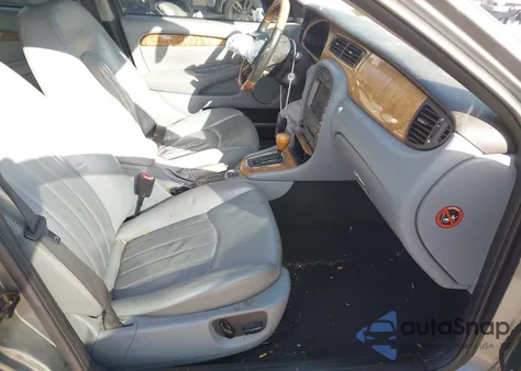 2005 Jaguar X-Type 3.0 из США, поврежденный, VIN SAJWA54A45WE59273